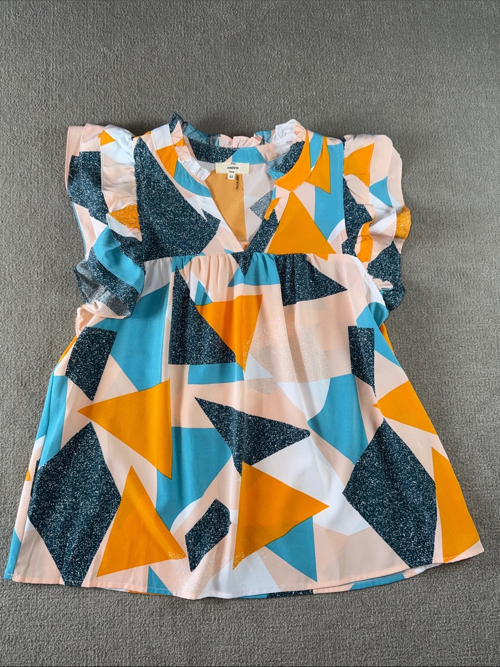 Entro Flutter Sleeve Top Size Medium - Picture 4 of 7